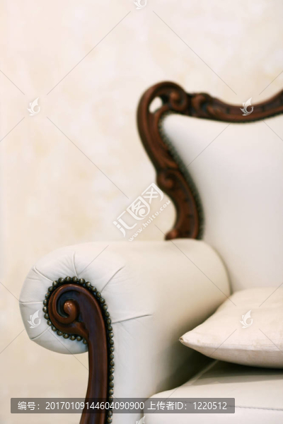皮革扶手椅