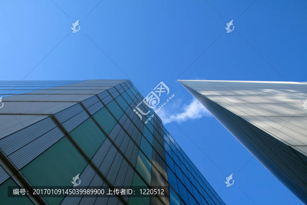 尖銳的建筑