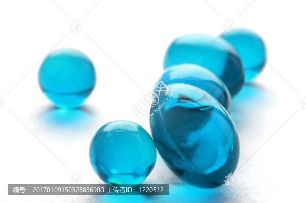 在青色摘要丸
