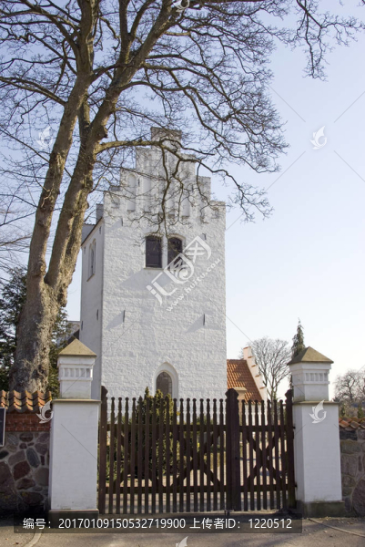 教堂前-匯圖網(wǎng) www.fosd68.com 教堂前