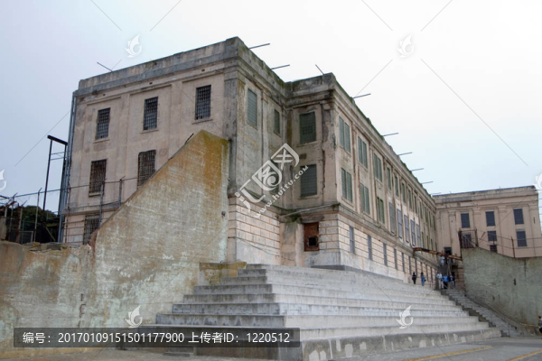 運(yùn)動(dòng)場(chǎng)在惡魔島-匯圖網(wǎng) www.fosd68.com 運(yùn)動(dòng)場(chǎng)在惡魔島