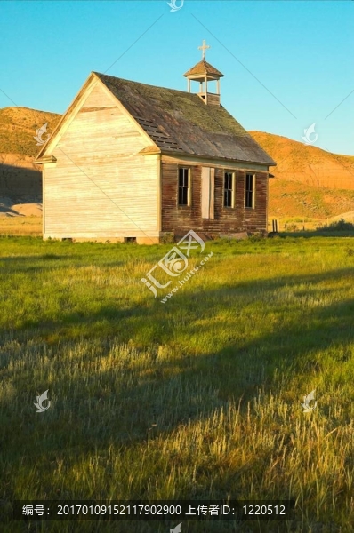 古老的鄉(xiāng)村教堂-匯圖網(wǎng) www.fosd68.com 古老的鄉(xiāng)村教堂