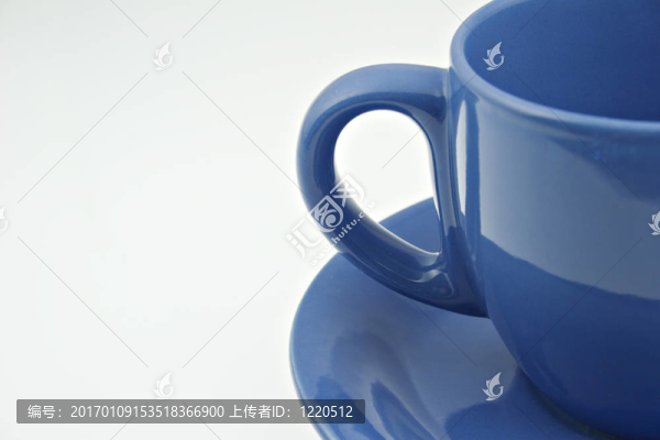 帶有飛碟的咖啡杯