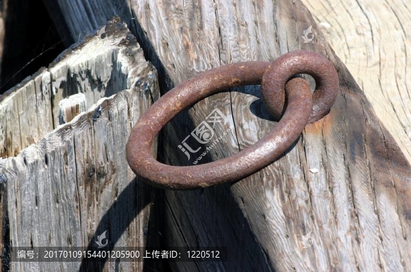 生銹的船綁環(huán)