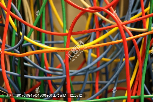 五顏六色的電纜
