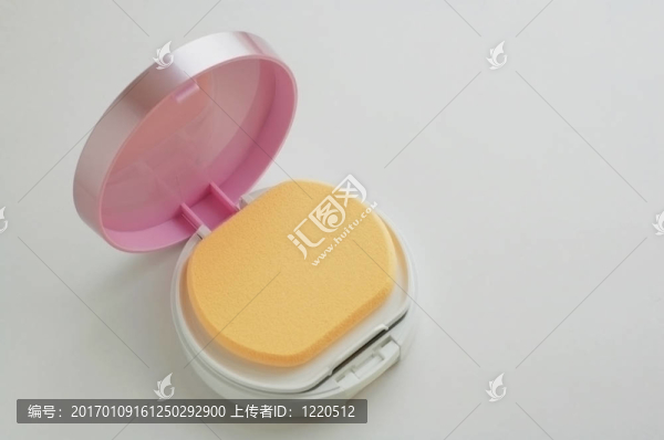 的面粉；化妝箱