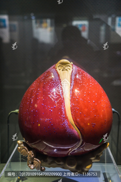 鈞瓷壽桃擺件-匯圖網(wǎng) www.fosd68.com 鈞瓷壽桃擺件