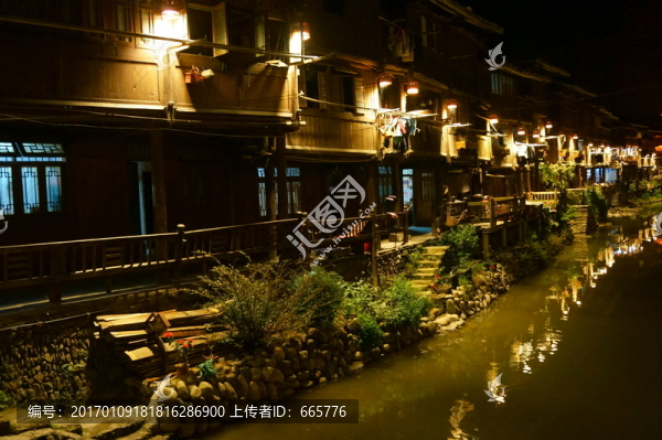 侗寨夜景