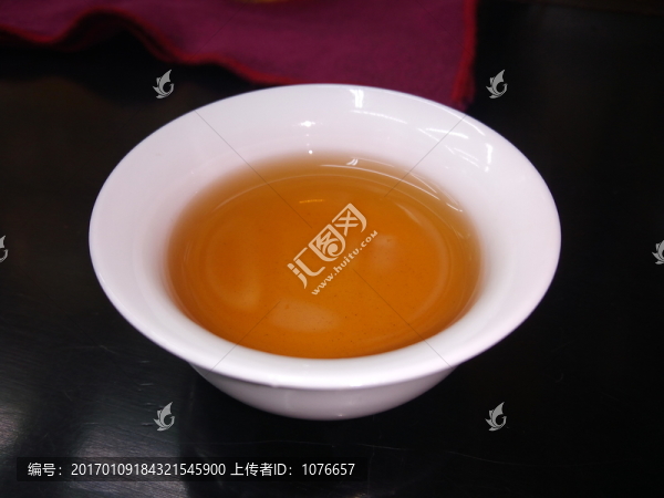 普洱茶水