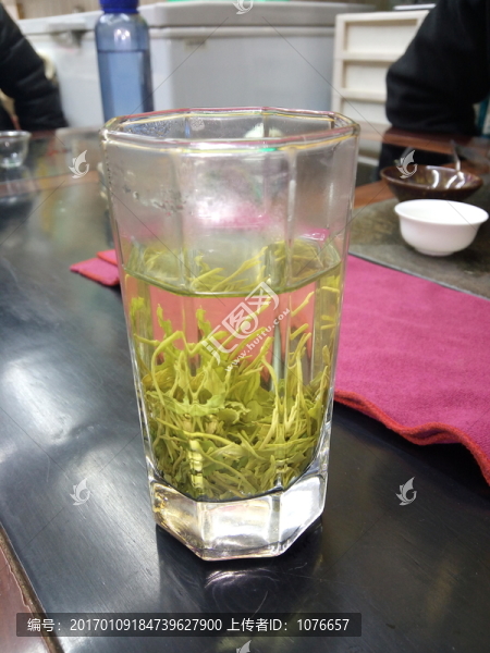 紫陽(yáng)富硒茶茶水