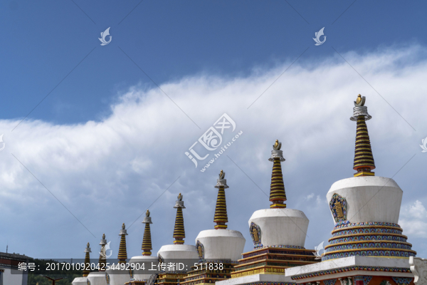 青海西寧塔爾寺白塔