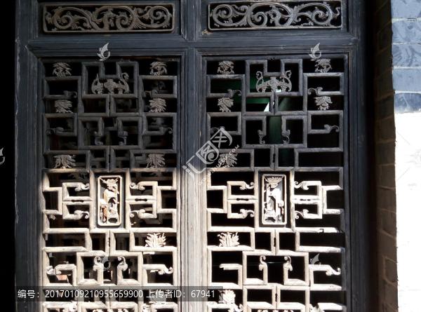 梁?jiǎn)⒊示哟盎? title=