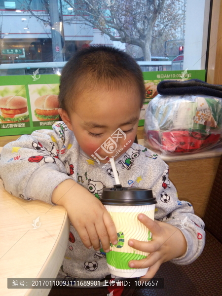 淘氣寶寶