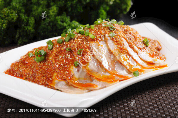 蒜香剔骨肉