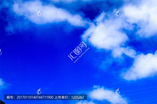 藍(lán)天白云