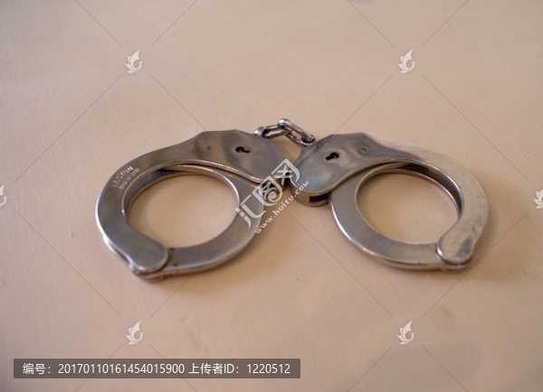 handcufs,2