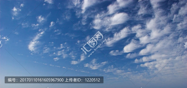 美麗的藍(lán)色天空