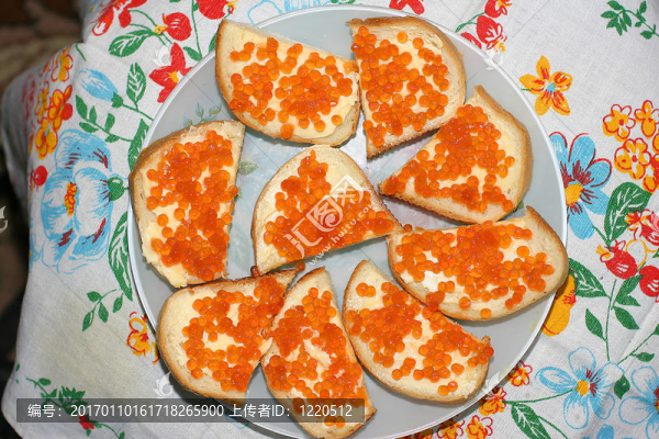 魚子醬三明治