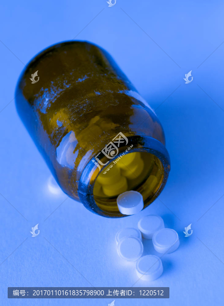 玻璃瓶里的藥物