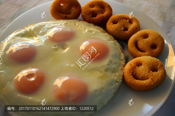 雞蛋和炸土豆條
