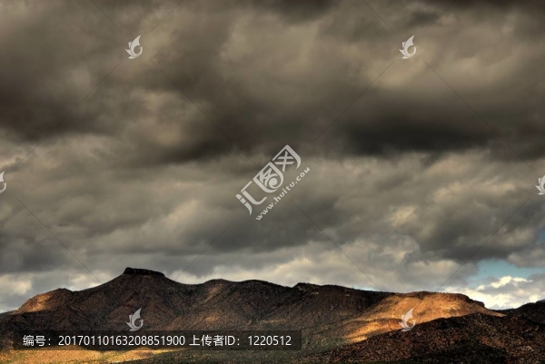 沙漠山地110