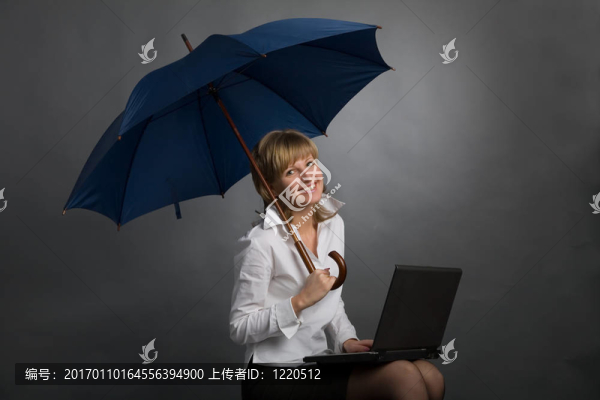 年輕的女商人