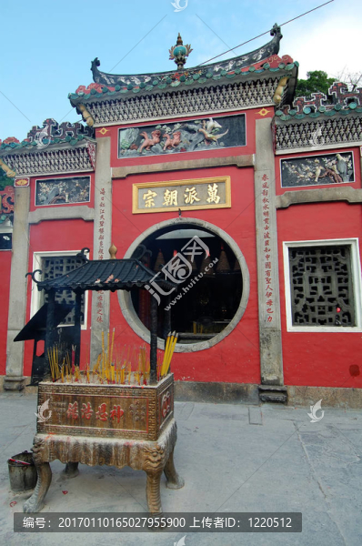 寺廟大門的立面