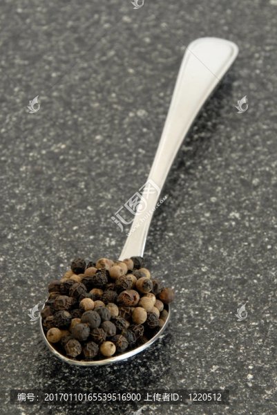 黑胡椒粒