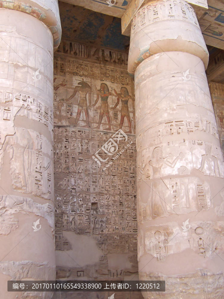 的象形文字在拉美西斯三寺culumns細節(jié)；Medinet,Habou；Louxor；埃及