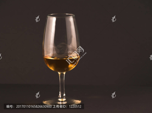 威士忌杯
