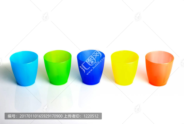 塑料杯