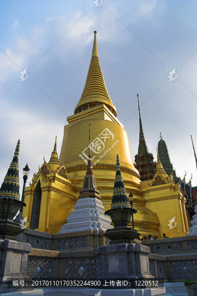 Phra,Si該公司