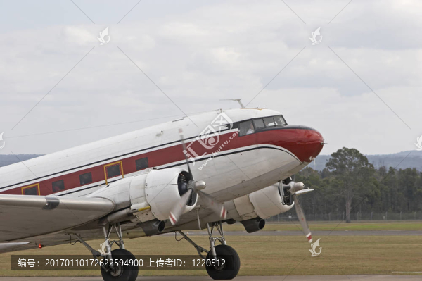飛機(jī)