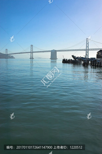 海灣大橋的早晨