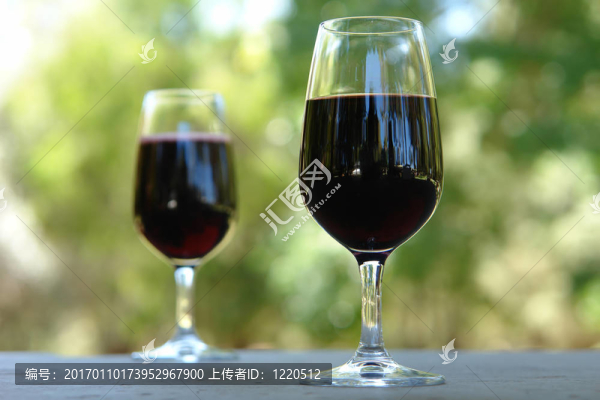 紅葡萄酒杯