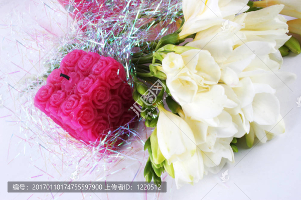 鮮花和蠟燭
