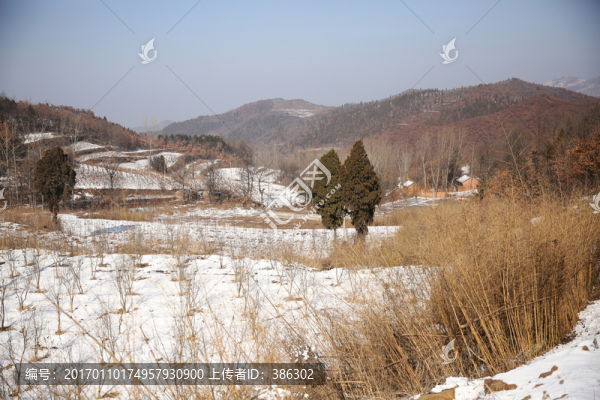 有雪的山區(qū)
