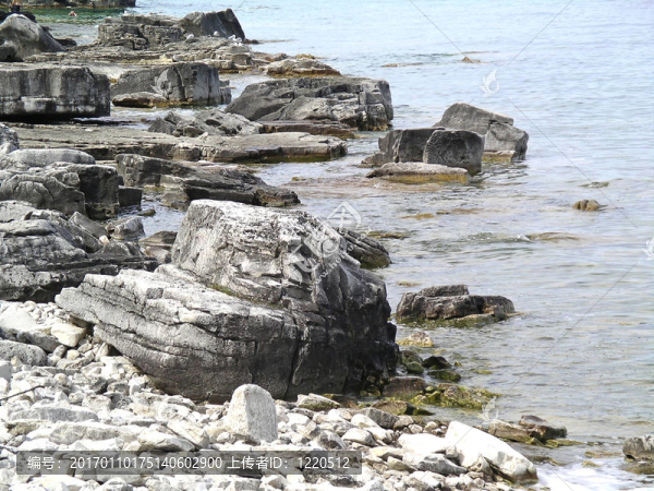 巖石的海岸線-匯圖網(wǎng) www.fosd68.com 巖石的海岸線
