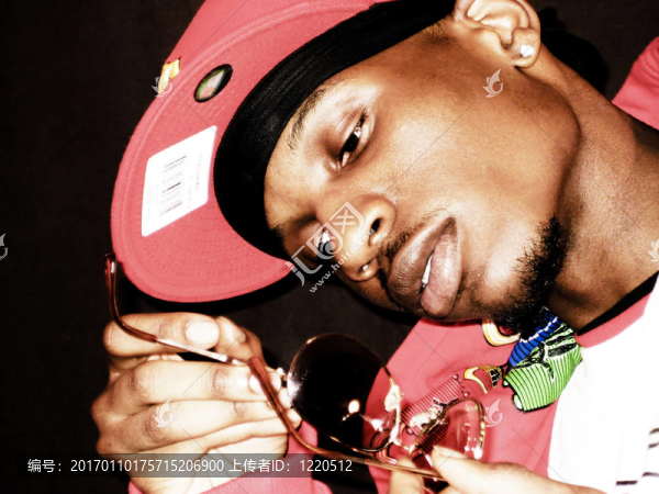 看著陰影的家伙-匯圖網(wǎng) www.fosd68.com 看著陰影的家伙