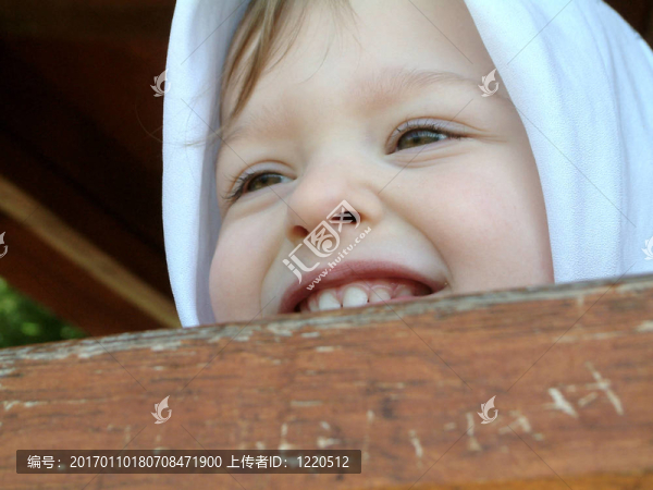 快樂的女孩-匯圖網(wǎng) www.fosd68.com 快樂的女孩