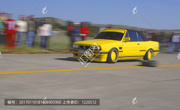 黃色賽車(chē)