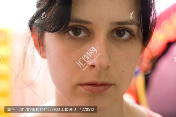 年輕的女人