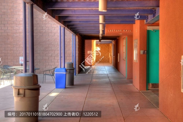 現(xiàn)代校園