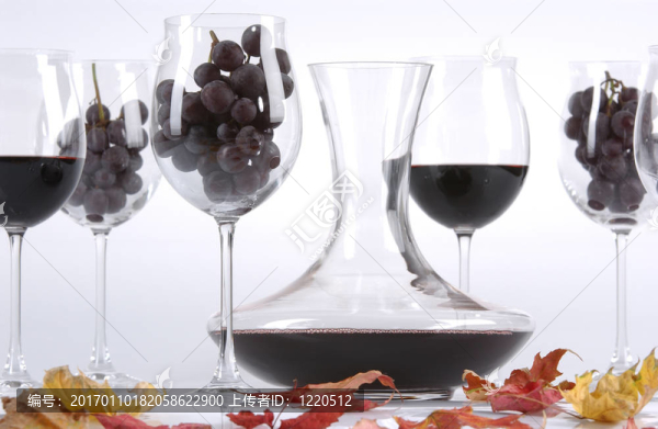 紅葡萄酒與葡萄