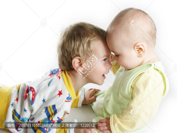 帶嬰兒的白色嬰兒