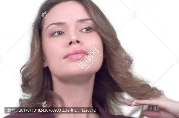 女人在鏡子前posign-匯圖網(wǎng) www.fosd68.com 女人在鏡子前posign