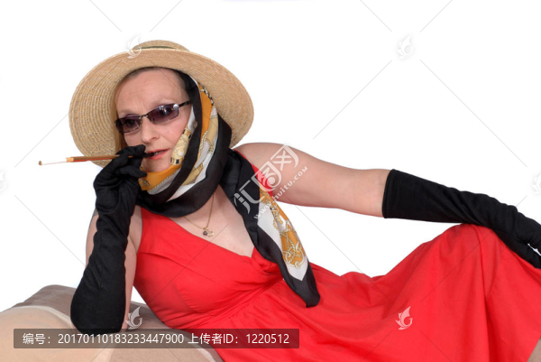 褪色的榮耀；逝去的青春