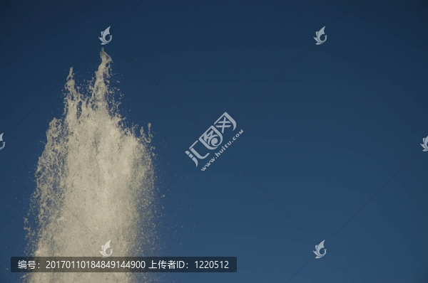 天空中的噴泉