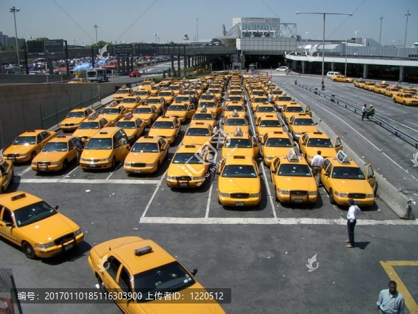 紐約的黃色出租車-匯圖網(wǎng) www.fosd68.com 紐約的黃色出租車