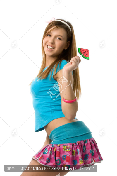 可愛的女孩冒充